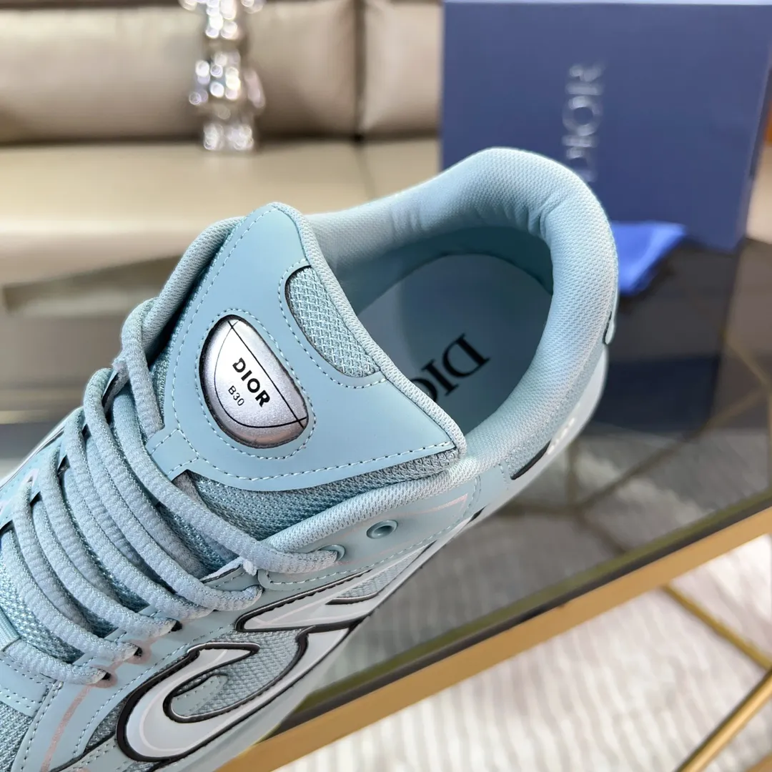Men's Shoes💰P460💰【DIOR】Dior's new B30 low-top sneakers✅ are carefully made of gray mesh fabric and white technical fabric, decorated with reflective "CD30" graphic logo, and "DIO~B30" and "CD30" logos on the heel and tongue. An extra-light, sculpted rubber sole with signature accents adds style, while internal stretch details create ideal comfort. It can be matched with various casual styles to show a fashionable and modern sports style. Code number: 38-44 (45 can be customized)